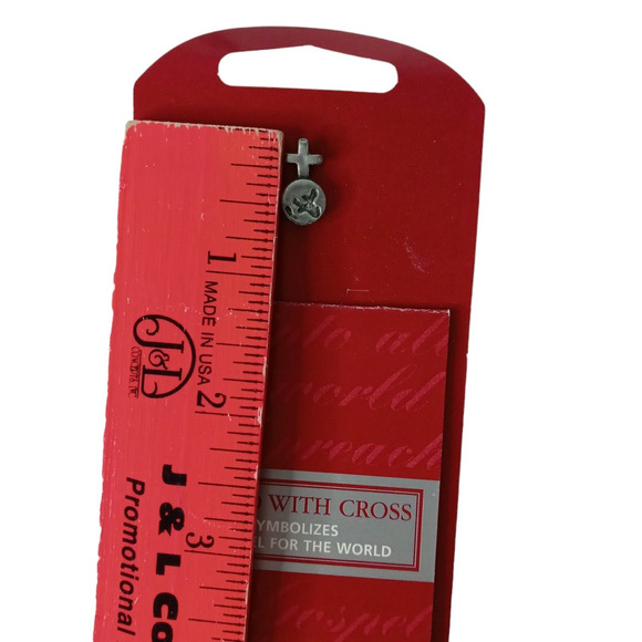 Christian World Cross Lapel Pin Silver Pewter Tone VTG Go into all the 🌎🗺️ - Picture 11 of 11